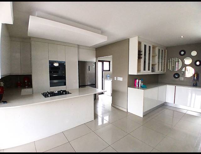 3 BEDROOM FREESTANDING FOR SALE IN BLUE VALLEY GOLF ESTATE
